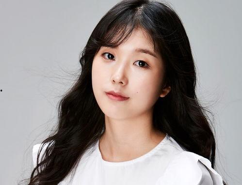 国产美女一极做受视频,惊艳演绎受角色，视觉盛宴来袭